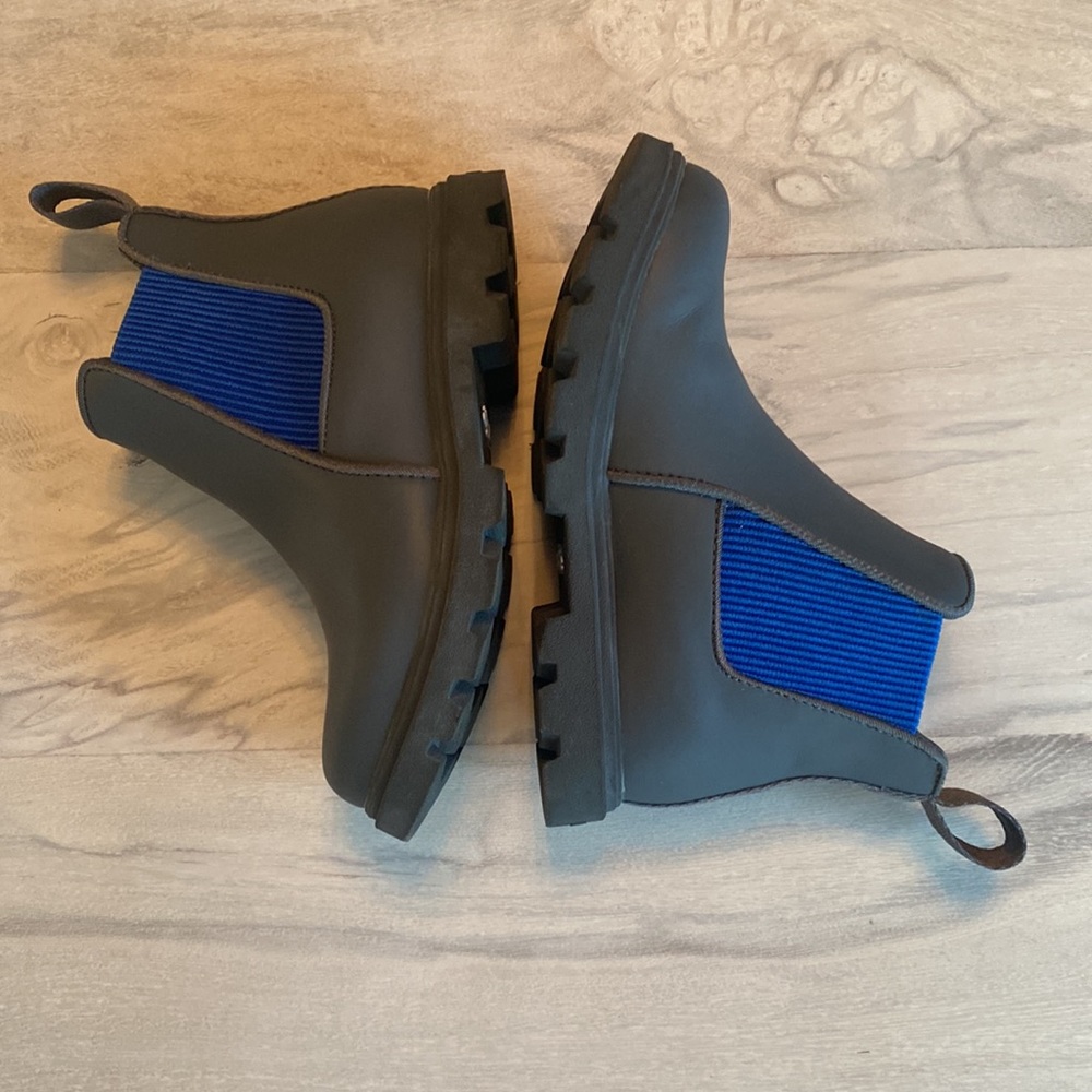 Native gray and blue combat boots sz 12